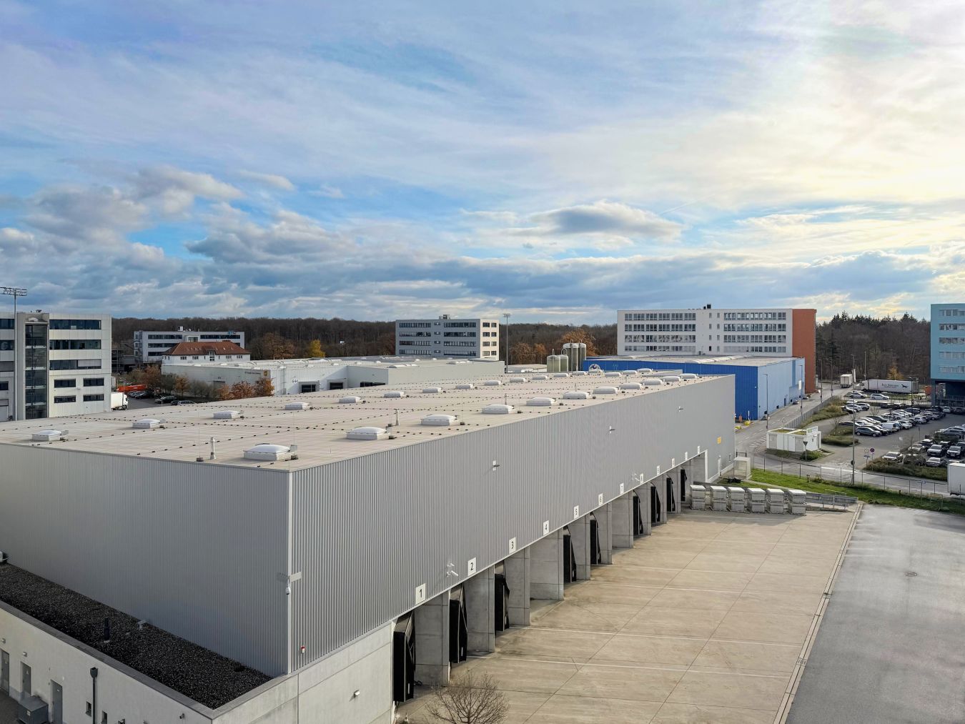 Der auf Logistik spezialisierte Investor und Entwickler Montea hat eine Immobilie in der Cargo City Süd am Frankfurter Flughafen erworben. Copyright: Logivest Stuttgart GmbH.