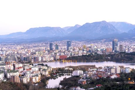 Gebrüder Weiss, Albanien Tirana, Logistikunternehmen, Logistikdienstleister, Logistiklösungen, Kontraktlogistik 