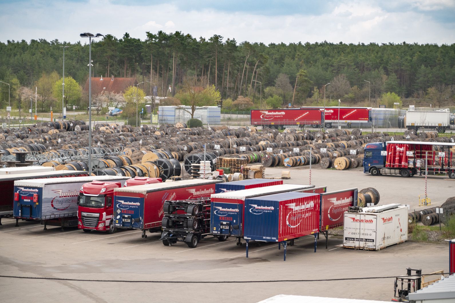 Kontraktlogistik in 91154 Roth Freilager mit 32.000 qm - Bild 4 - Heinloth Kontraktlogistik GmbH Kontraktlogistik in 91154 Roth Freilager mit 32.000 qm - Bild 4 - Heinloth Kontraktlogistik GmbH