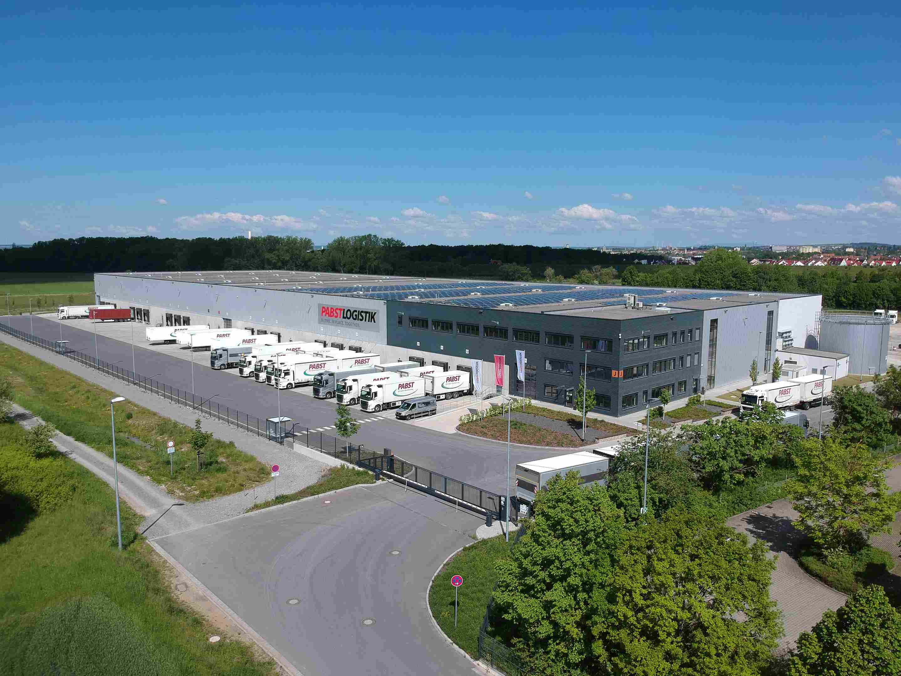 Freie Lagerkapazitäten direkt an der A70 - Pabst Transport GmbH & Co. KG