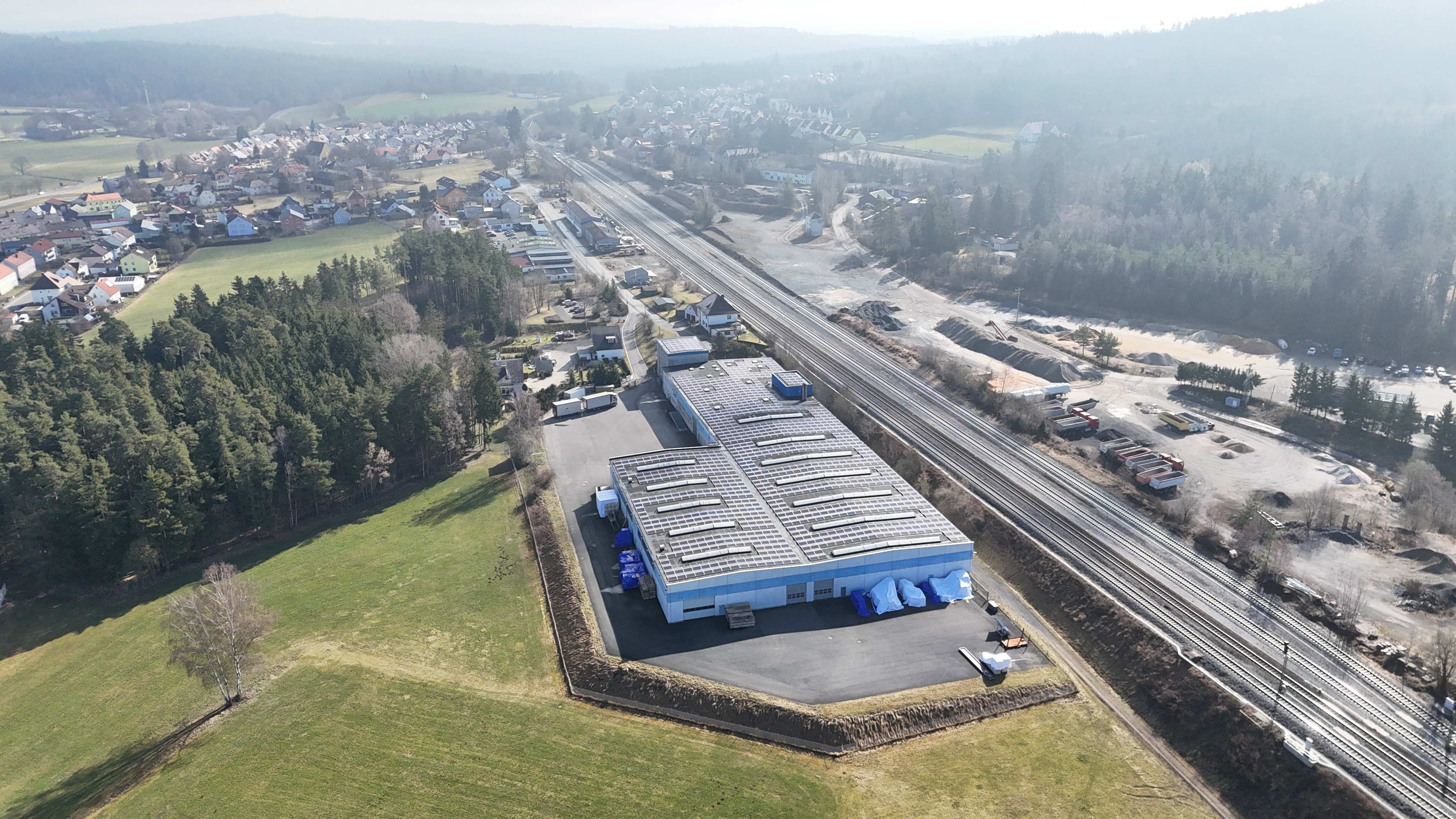 Lagerhalle und Kontraktlogistik in Pechbrunn (A93 - Raum Hof/Weiden) - ALGO Logistik GmbH