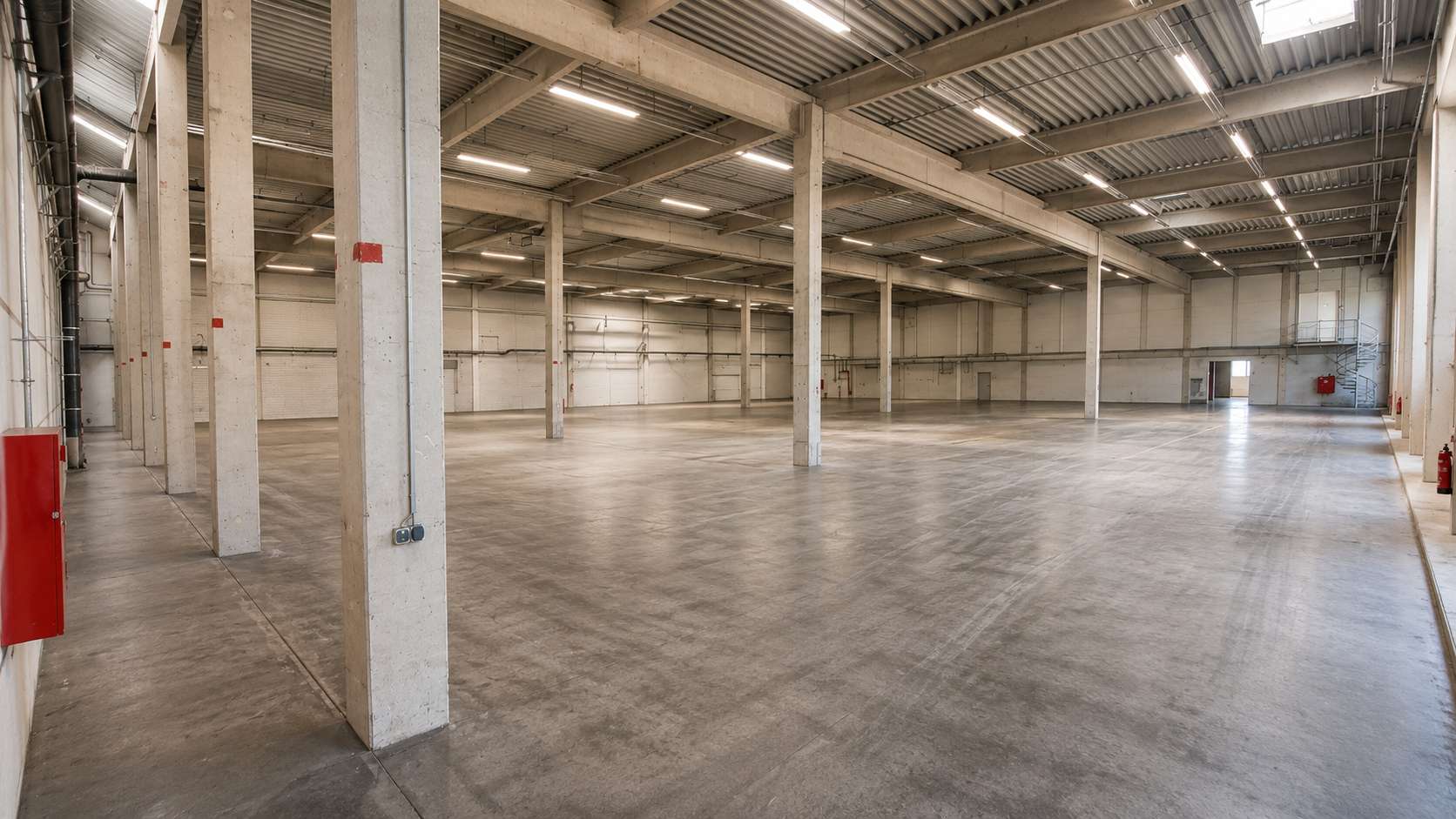 9.500 m² Logistik-, Lager- und Produktionsfläche in Top-Lage bei Stuttgart Airport - Bild 3 - HTL Peter Messner GmbH 9.500 m² Logistik-, Lager- und Produktionsfläche in Top-Lage bei Stuttgart Airport - Bild 3 - HTL Peter Messner GmbH