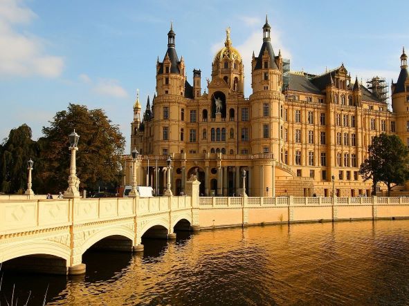 Logistikimmobilie Mecklenburg-Vorpommern, Kontraktlogistik Mecklenburg-Vorpommern
