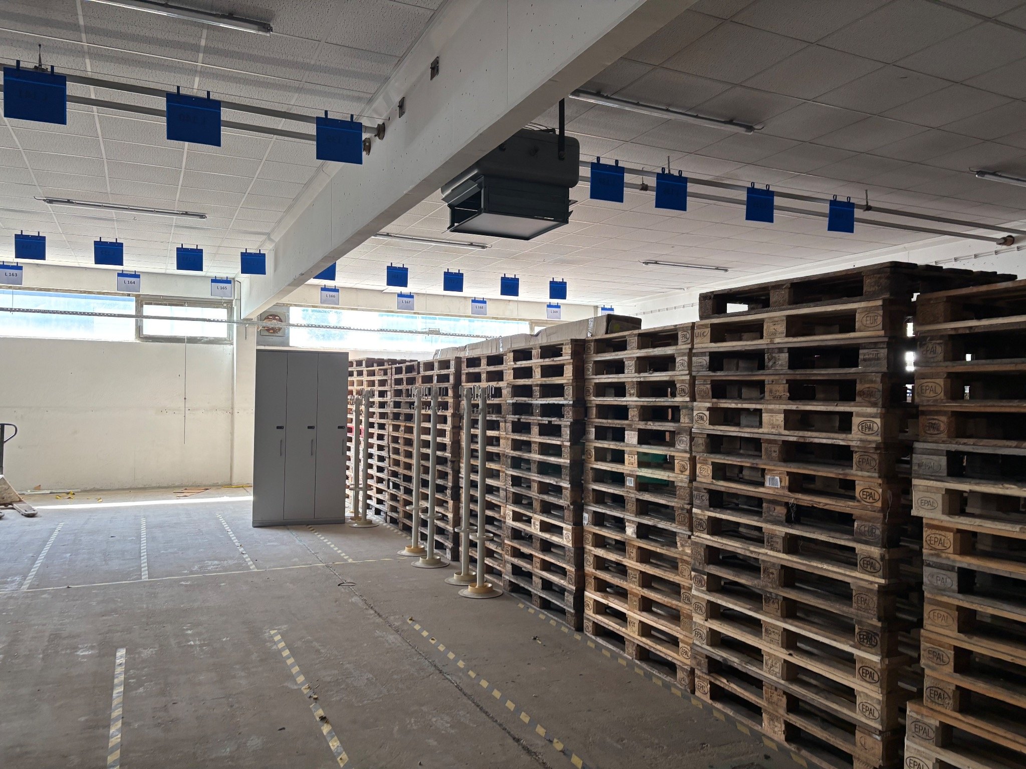 63f9b4db804e49118178c2fd04fe2423