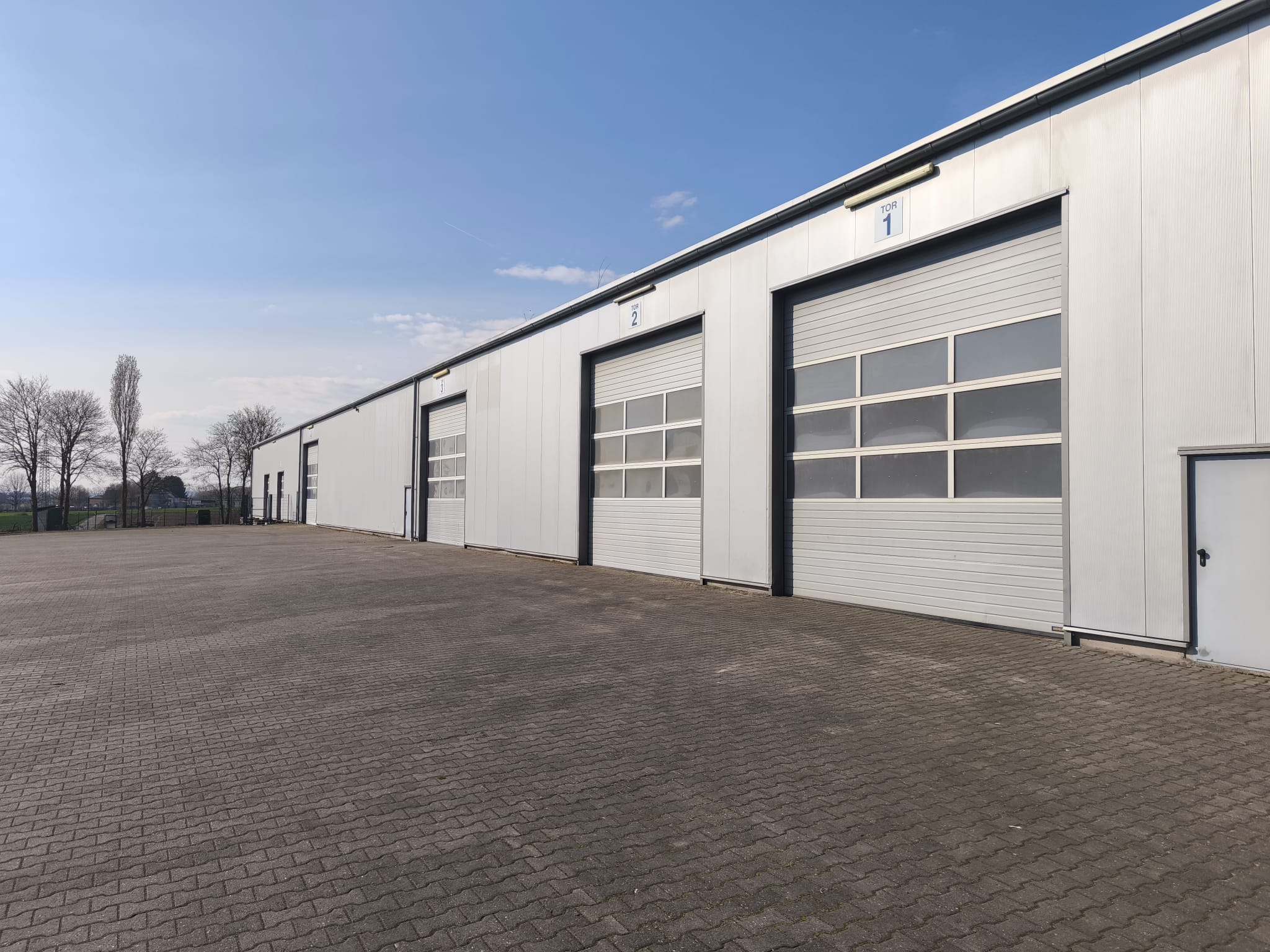 Lagerfläche mit Lager & Logistikdienstleistung (Kommissionierung, Verpackung, Distribution etc.) - Cargorent int. Transporte