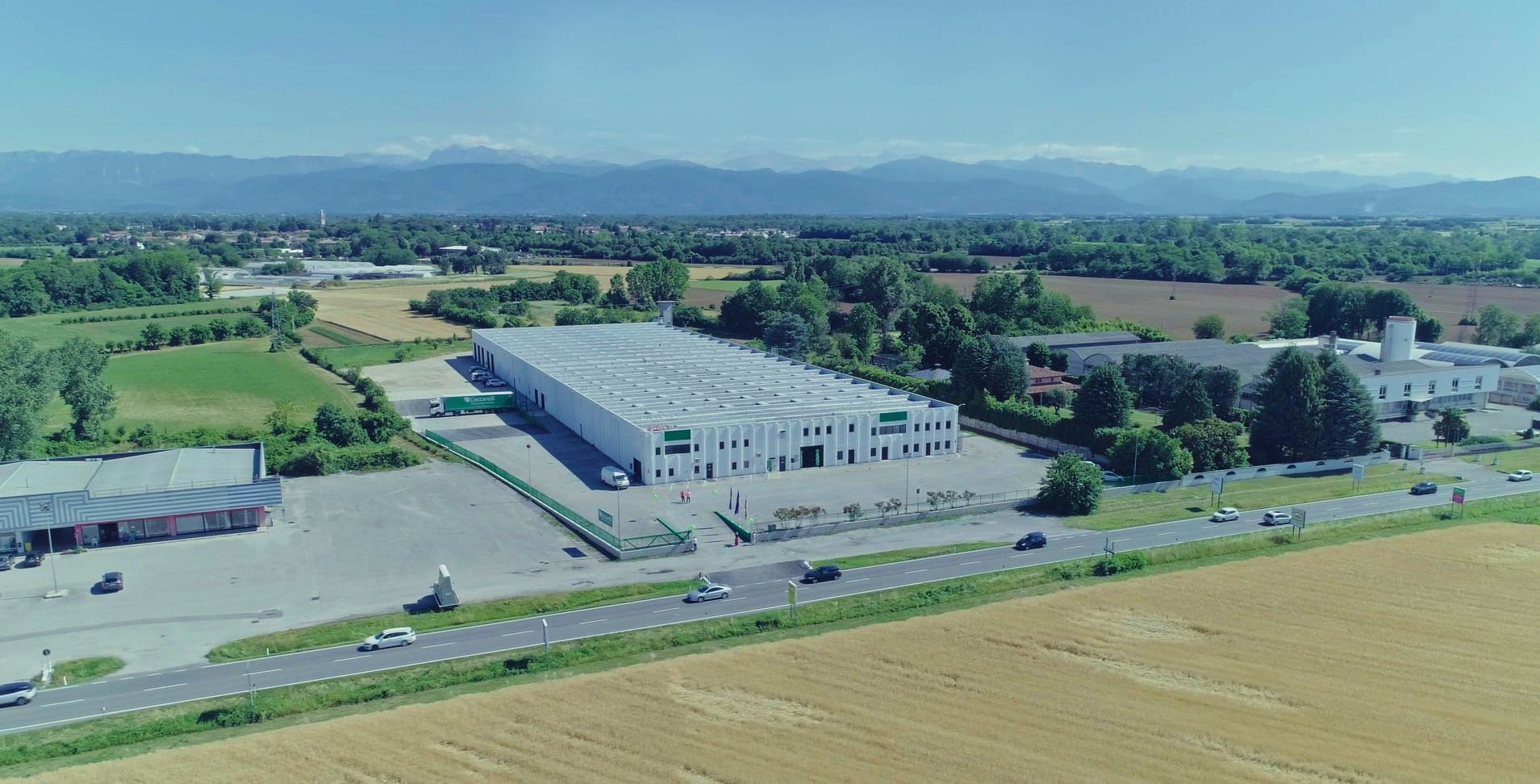 Kontraktlogistik in 33040 Pradamano (UD) (Italien) - Ceccarelli Group Srl