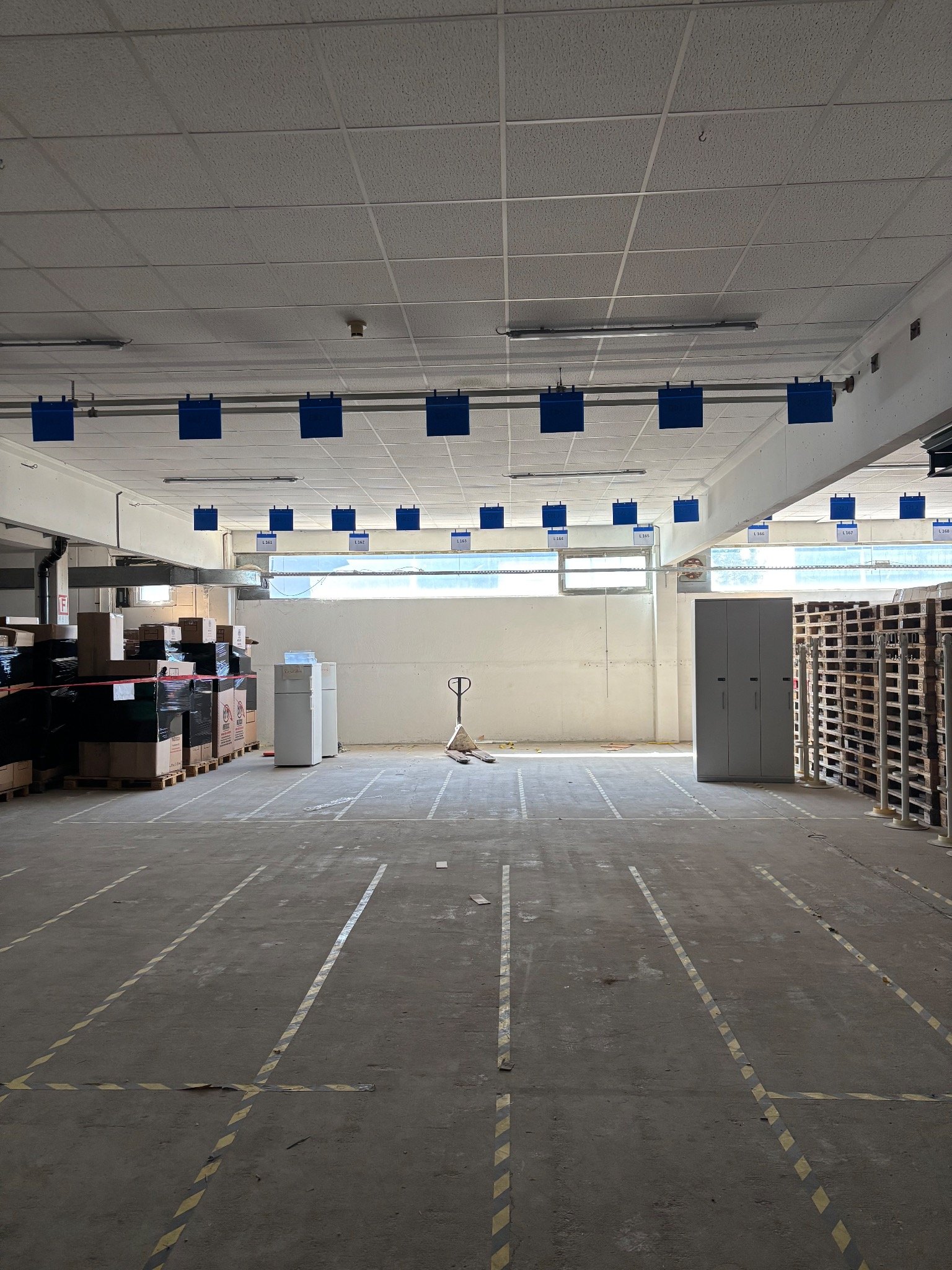 fb69e6cfb58041f0a451a14fa795e71a