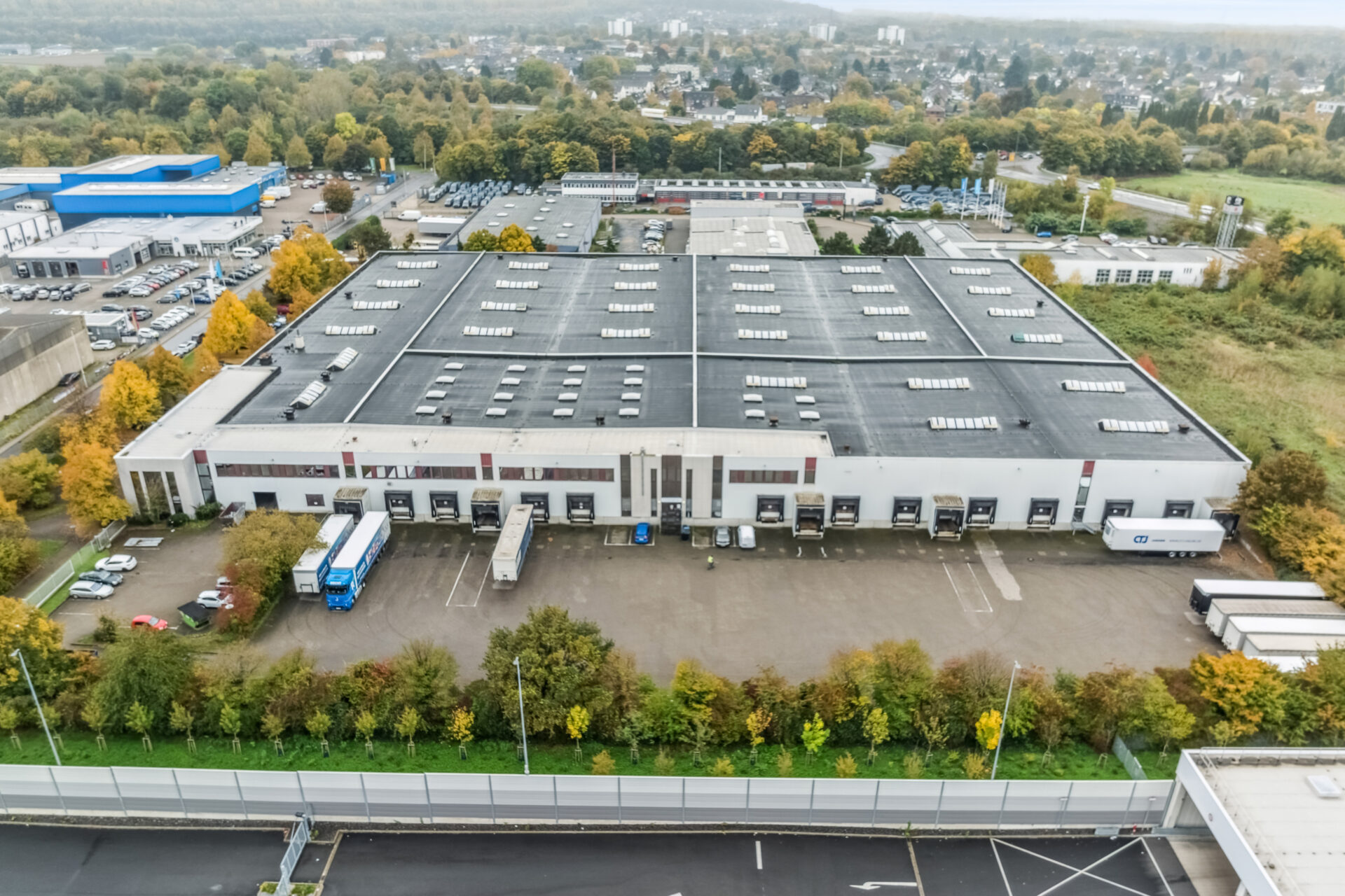 Mitten zwischen Düsseldorf, Köln und Mönchengladbach - Single Tenant at its best! - Bild 3 - Mileway Germany GmbH