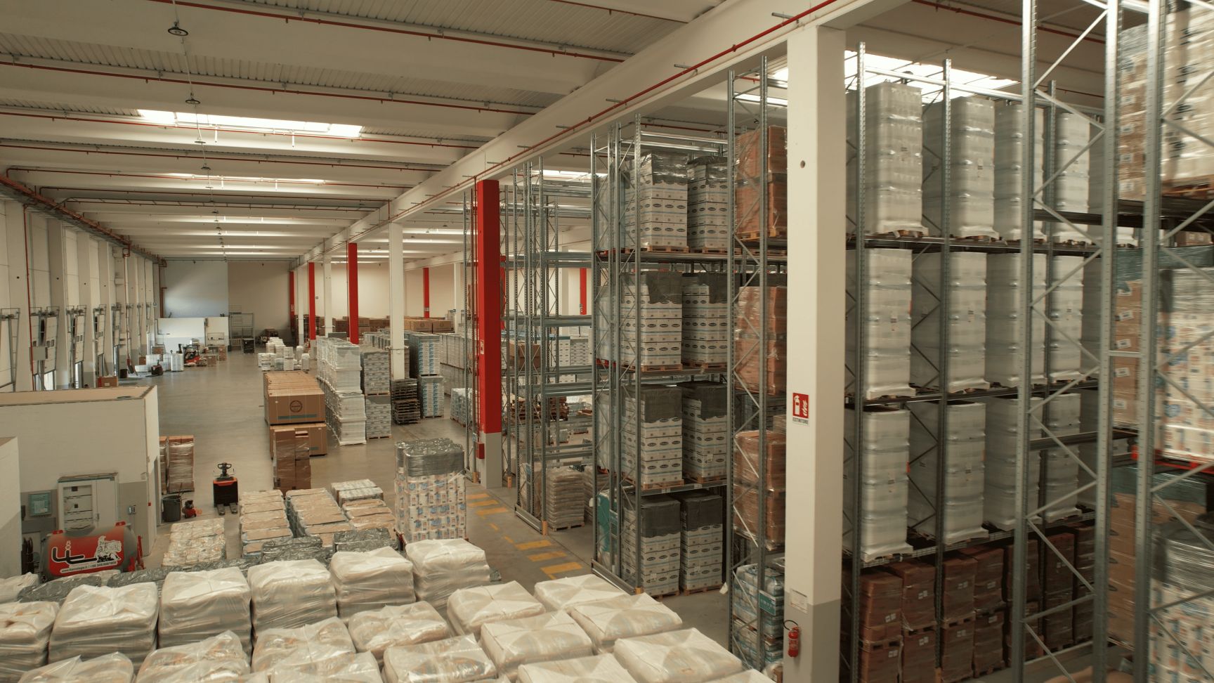 Kontraktlogistik in 29016 Cortemaggioremit 5500 qm (Italien) - Alberti e Santi Srl